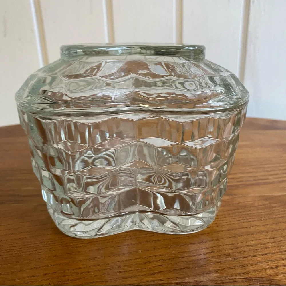 Homco Crystal Fostoria Heart Shaped jewelry keepsake Box candy dish Valentine’s
